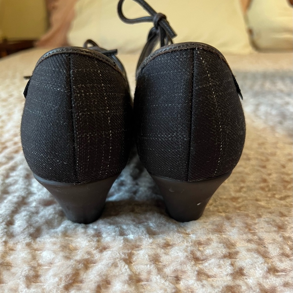 Camper Women’s Brown Oxford Shoes - Picture 3 of 4